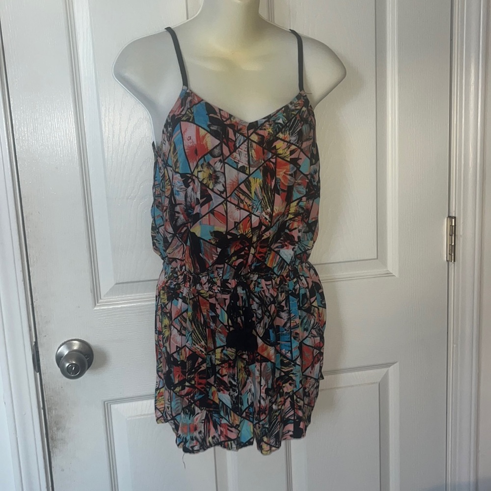 Xhilaration colorful romper ☀️